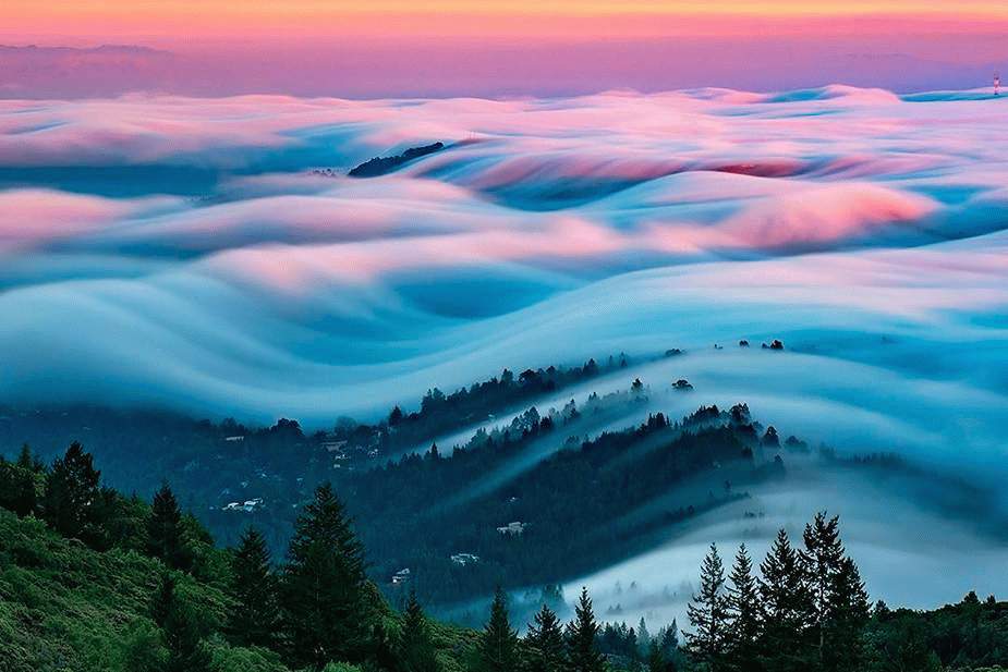 Волны тумана – самое красивое явление природы